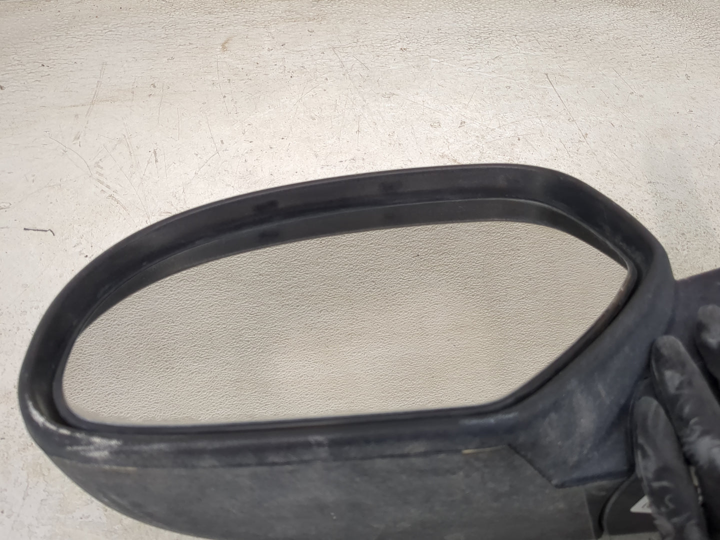 2013 Chevrolet Silverado 2500 Driver Side View Mirror - Left Door Mirror OEM Used - Oemusedautoparts1.com