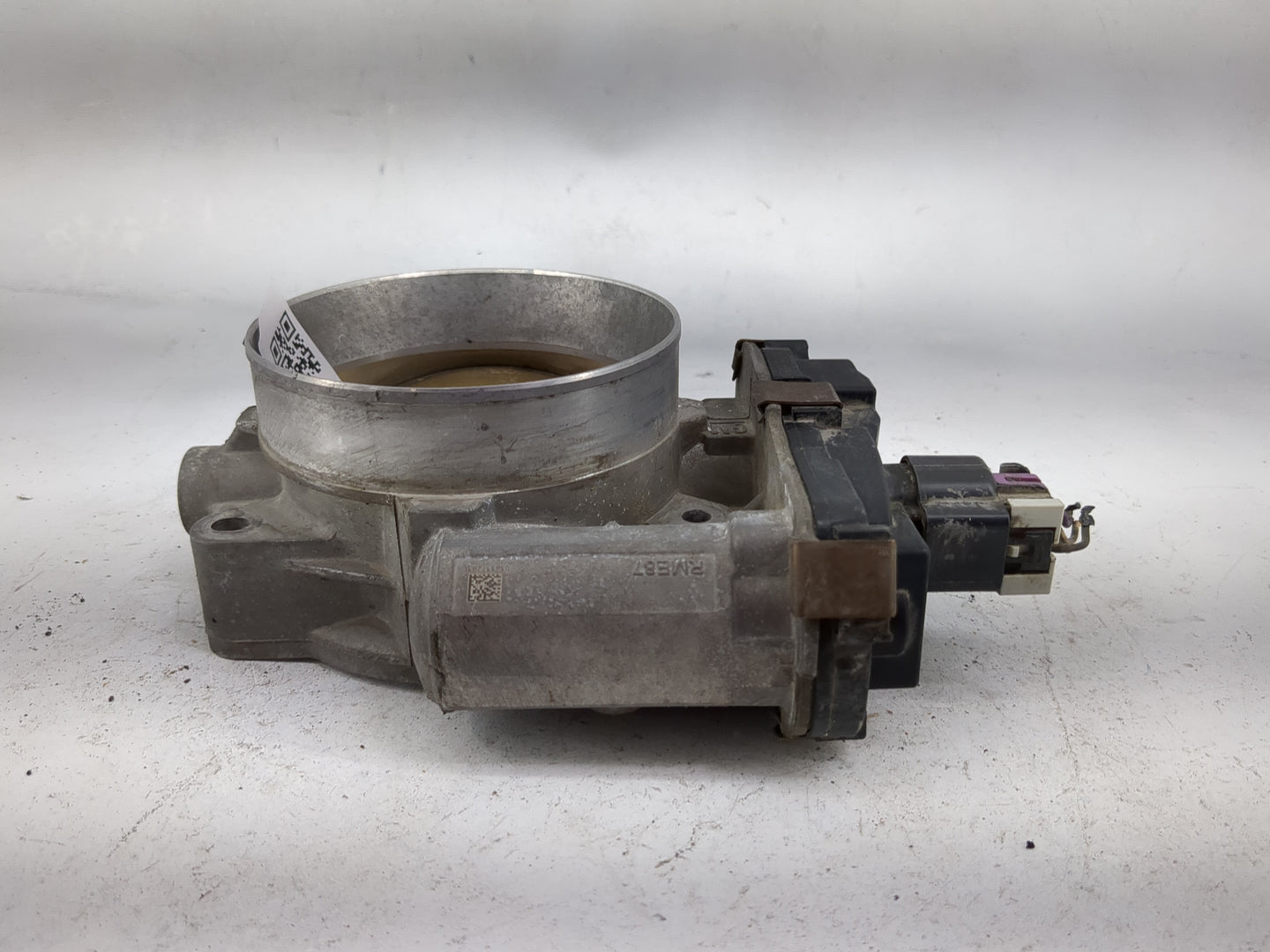 2013 Chevrolet Silverado 2500 Throttle Body P/N:038337283 Fits Fits 2009 2010 2011 2012 2014 2015 OEM Used Auto Parts - Oemu