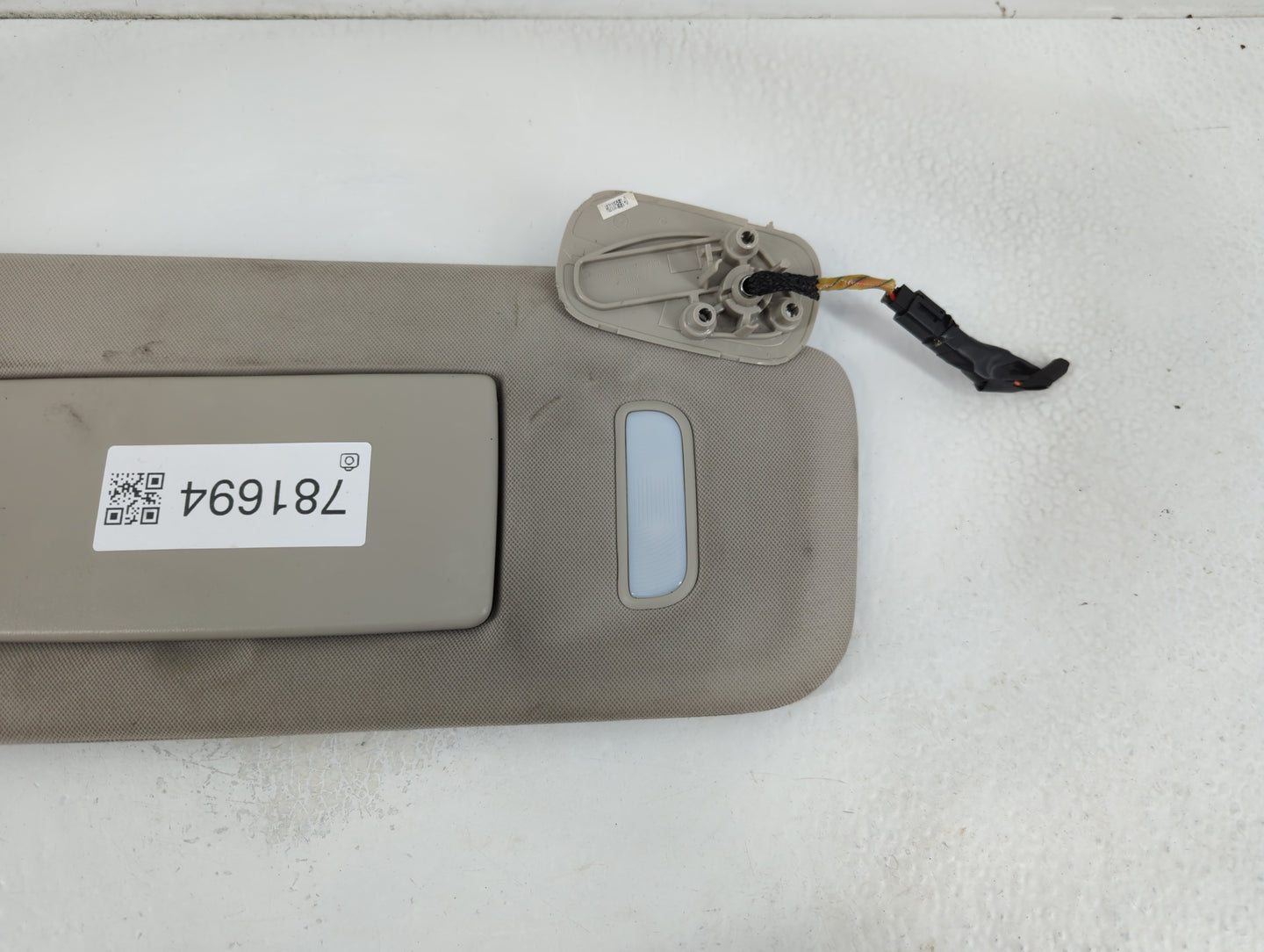 2007-2014 Chevrolet Silverado 2500 Sun Visor Shade Replacement Passenger Right Mirror Fits OEM Used Auto Parts - Oemusedauto