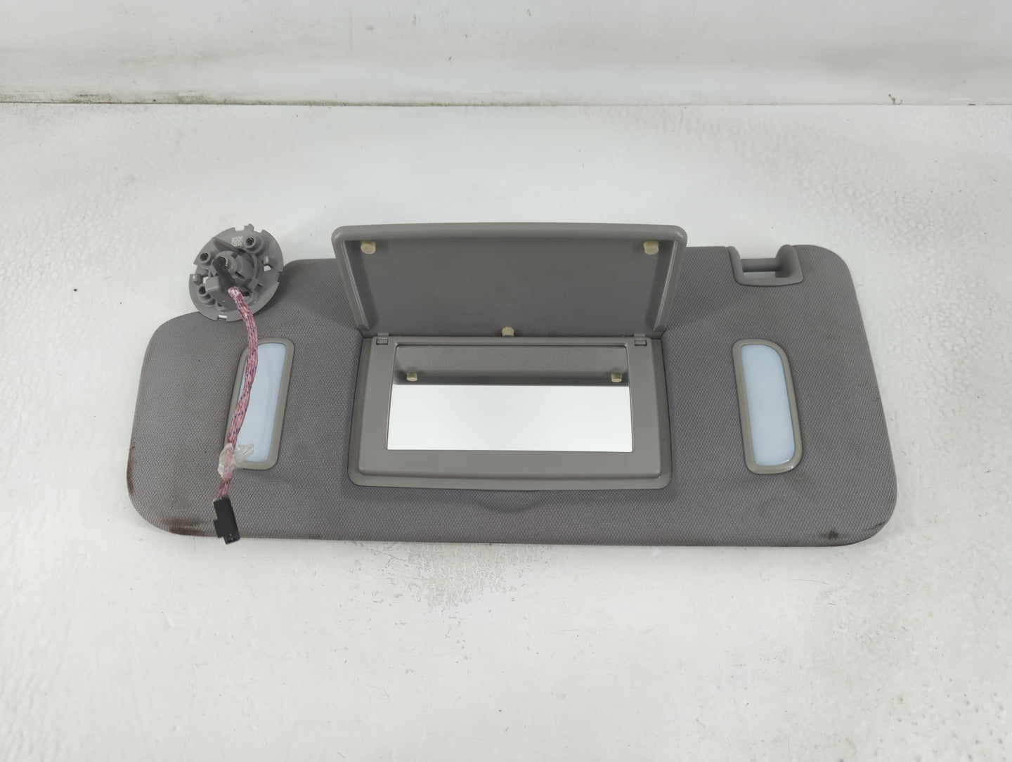 2007-2014 Chevrolet Silverado 2500 Sun Visor Shade Replacement Driver Left Mirror Fits OEM Used Auto Parts - Oemusedautopart