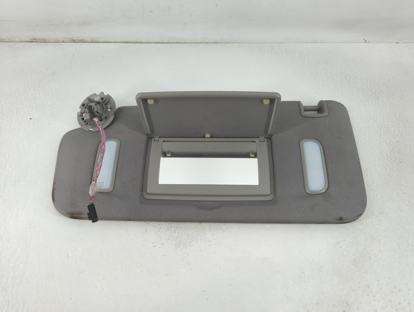 2007-2014 Chevrolet Silverado 2500 Sun Visor Shade Replacement Driver Left Mirror Fits OEM Used Auto Parts - Oemusedautopart