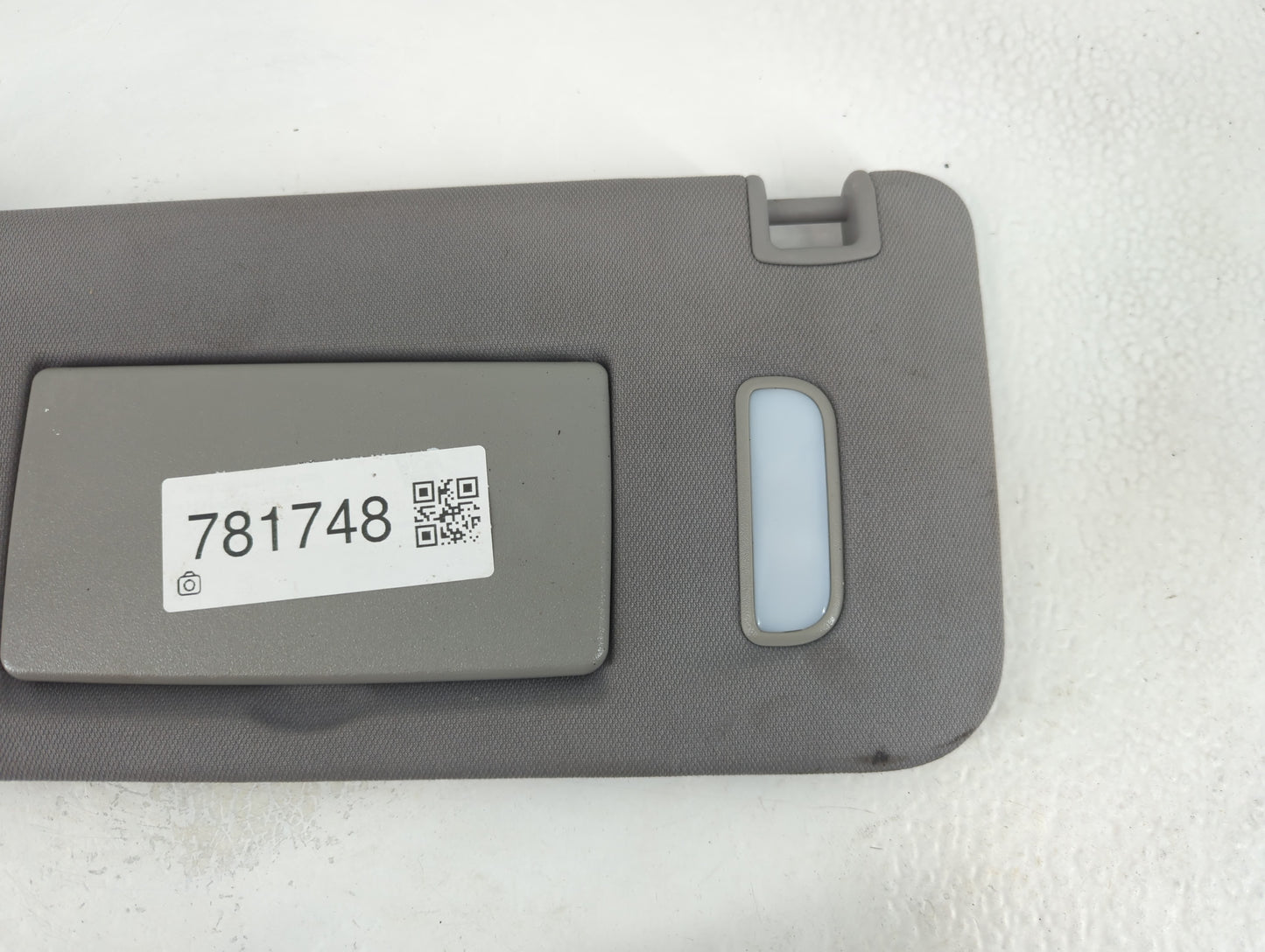 2007-2014 Chevrolet Silverado 2500 Sun Visor Shade Replacement Driver Left Mirror Fits OEM Used Auto Parts - Oemusedautopart