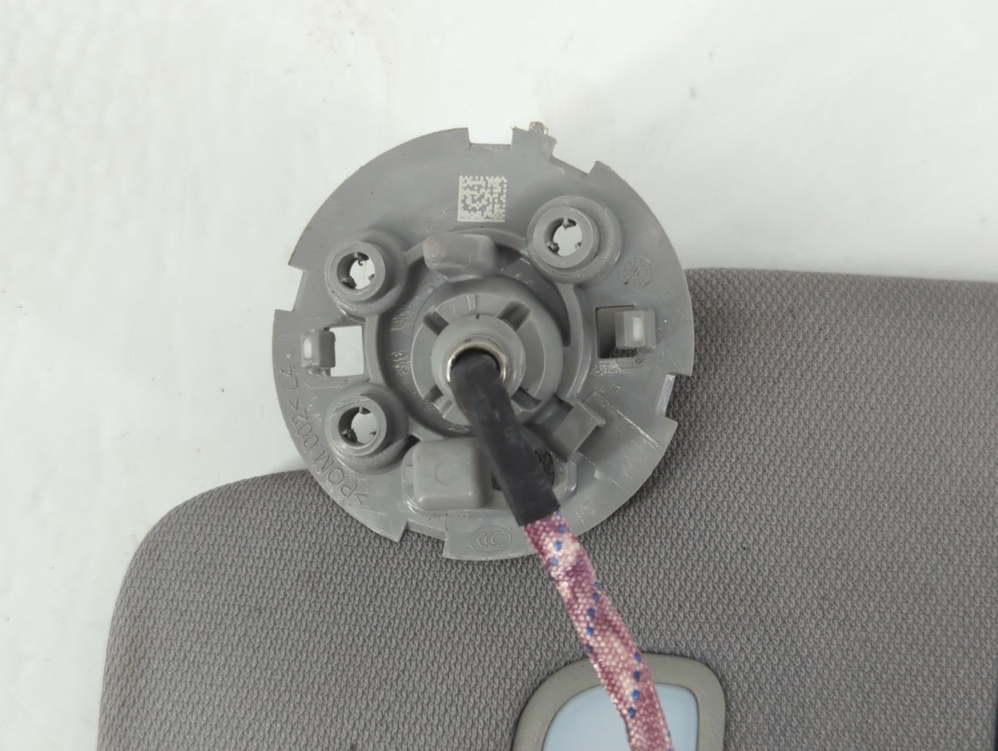 2007-2014 Chevrolet Silverado 2500 Sun Visor Shade Replacement Driver Left Mirror Fits OEM Used Auto Parts - Oemusedautopart