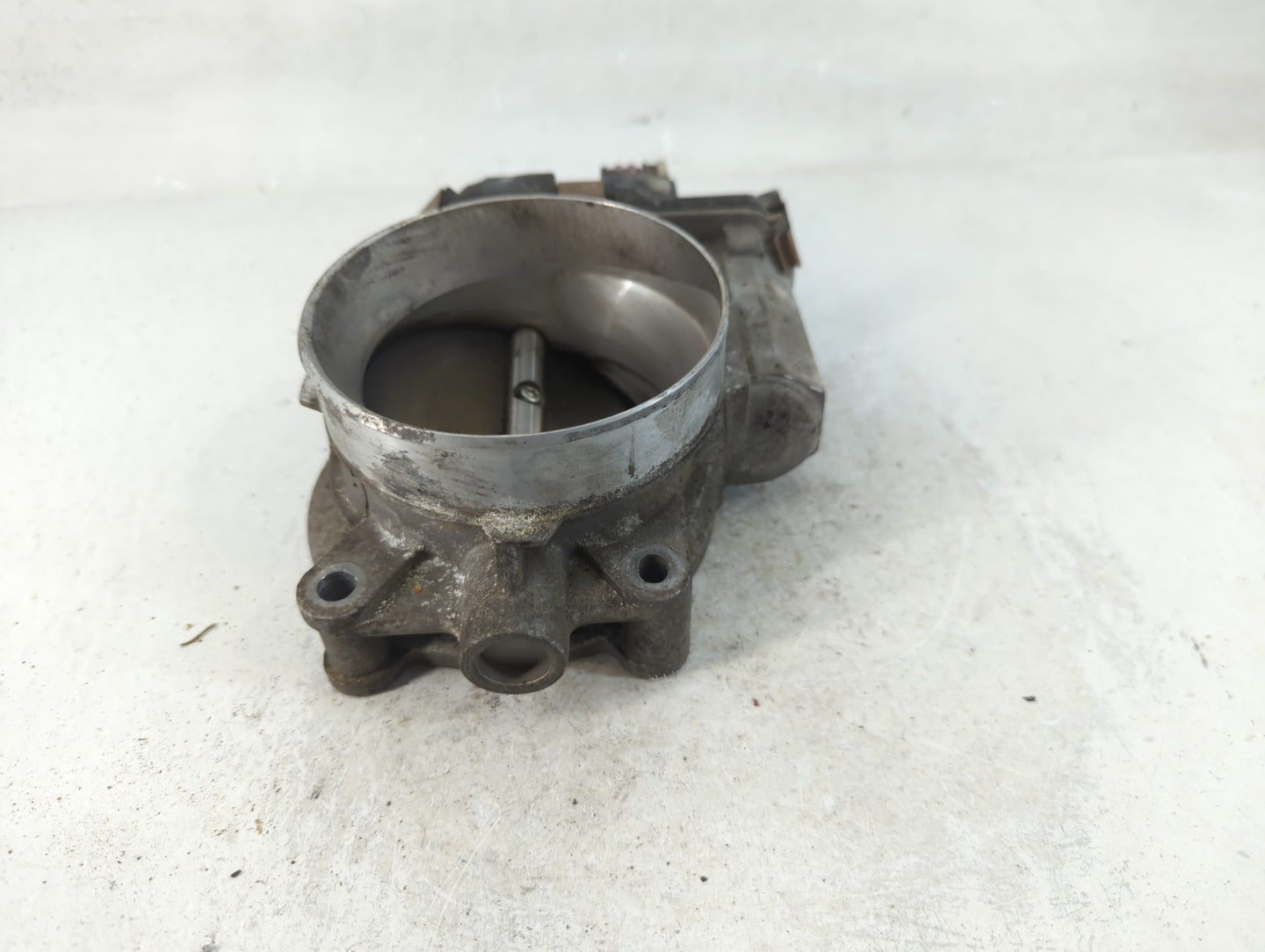 2013 Chevrolet Silverado 2500 Throttle Body P/N:RME87-3C Fits Fits 2009 2010 2011 2012 2014 2015 OEM Used Auto Parts - Oemus