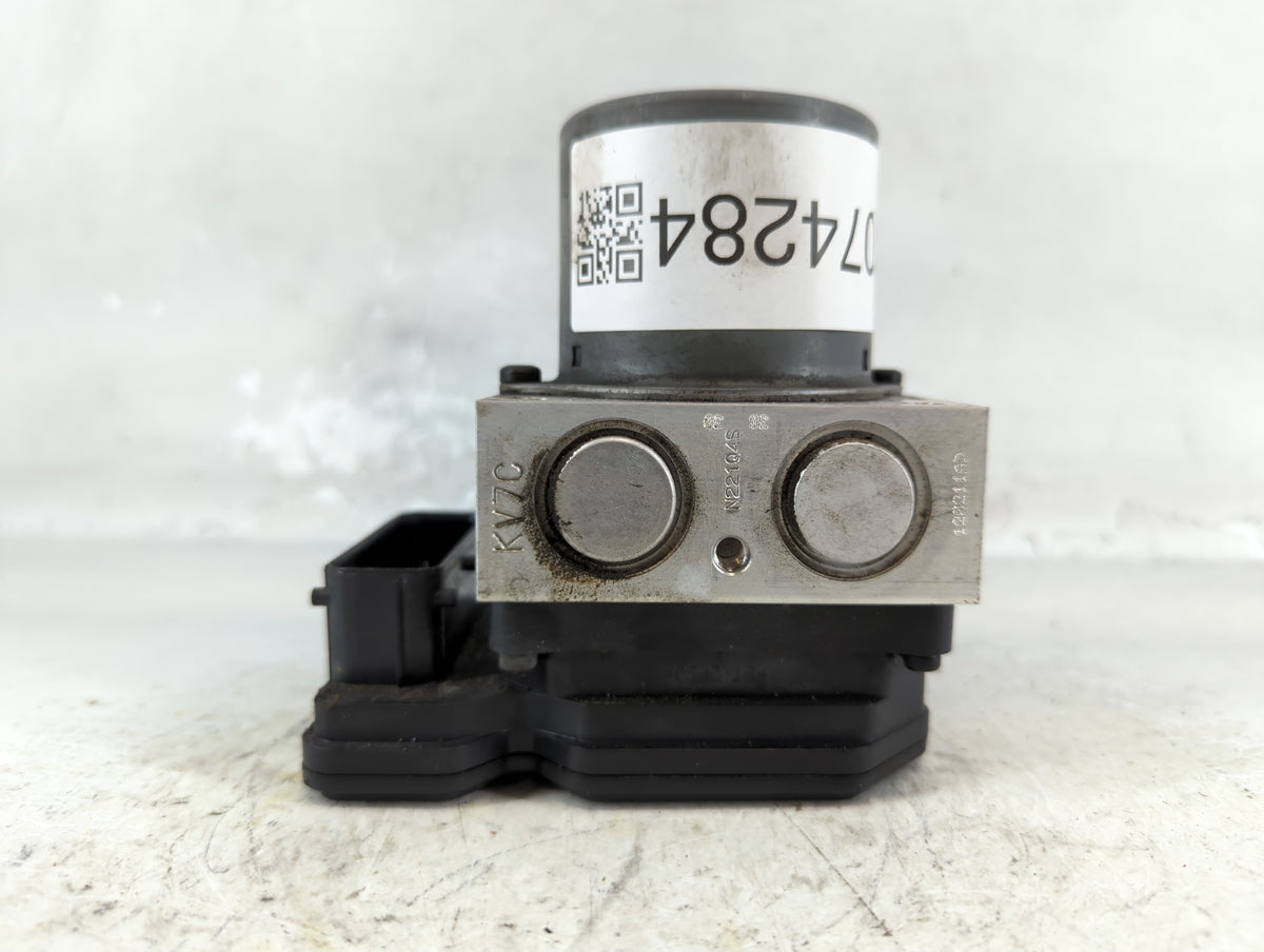 2012-2013 Chevrolet Sonic Anti-Lock Brake ABS Pump Module Actuator OEM P/N:95173880 Fits Fits 2012 2013 OEM Used Auto Parts 