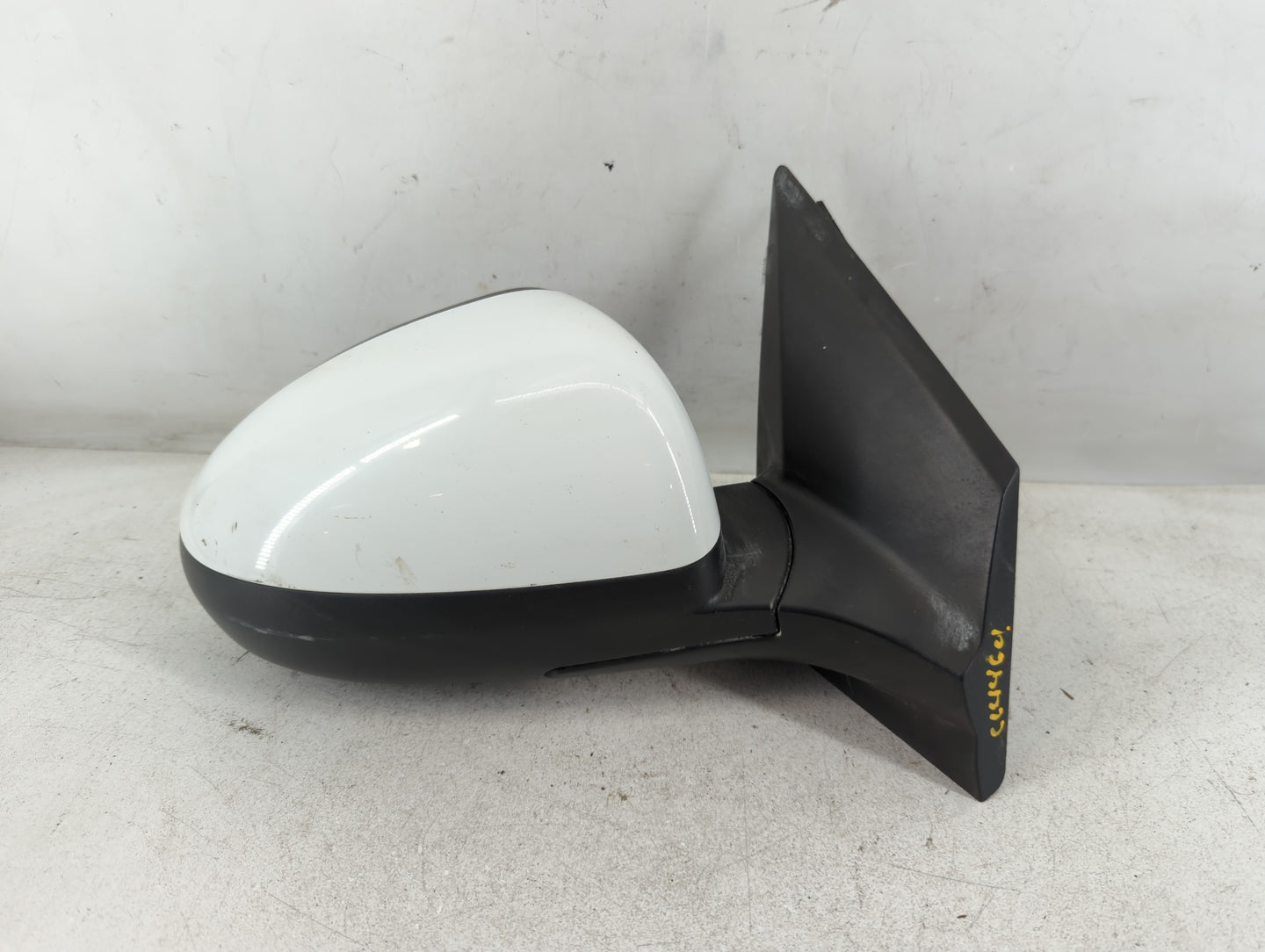 2013-2014 Chevrolet Sonic Passenger Side View Mirror - Right Door Mirror OEM Used - Oemusedautoparts1.com