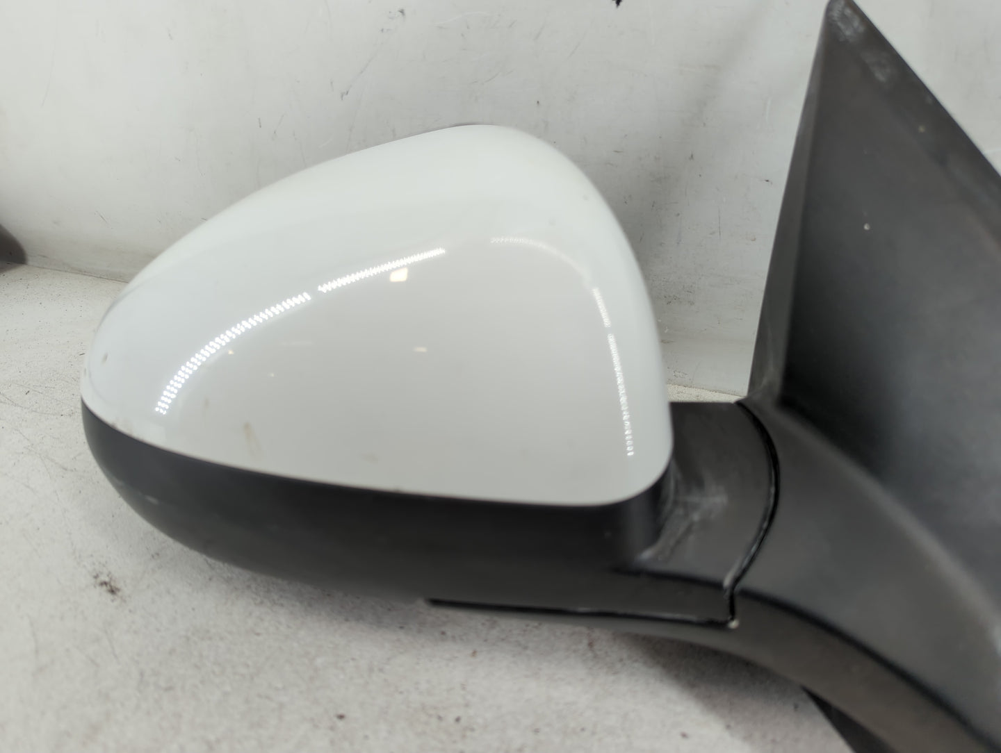 2013-2014 Chevrolet Sonic Passenger Side View Mirror - Right Door Mirror OEM Used - Oemusedautoparts1.com