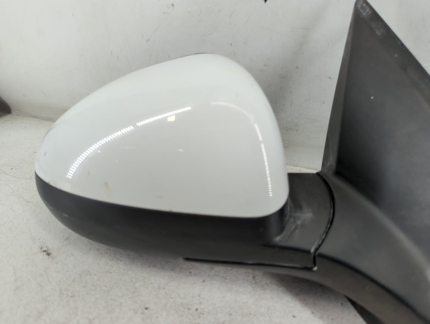 2013-2014 Chevrolet Sonic Passenger Side View Mirror - Right Door Mirror OEM Used - Oemusedautoparts1.com