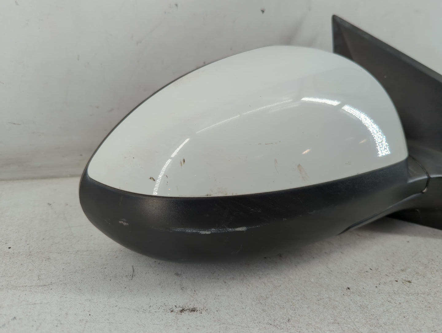 2013-2014 Chevrolet Sonic Passenger Side View Mirror - Right Door Mirror OEM Used - Oemusedautoparts1.com
