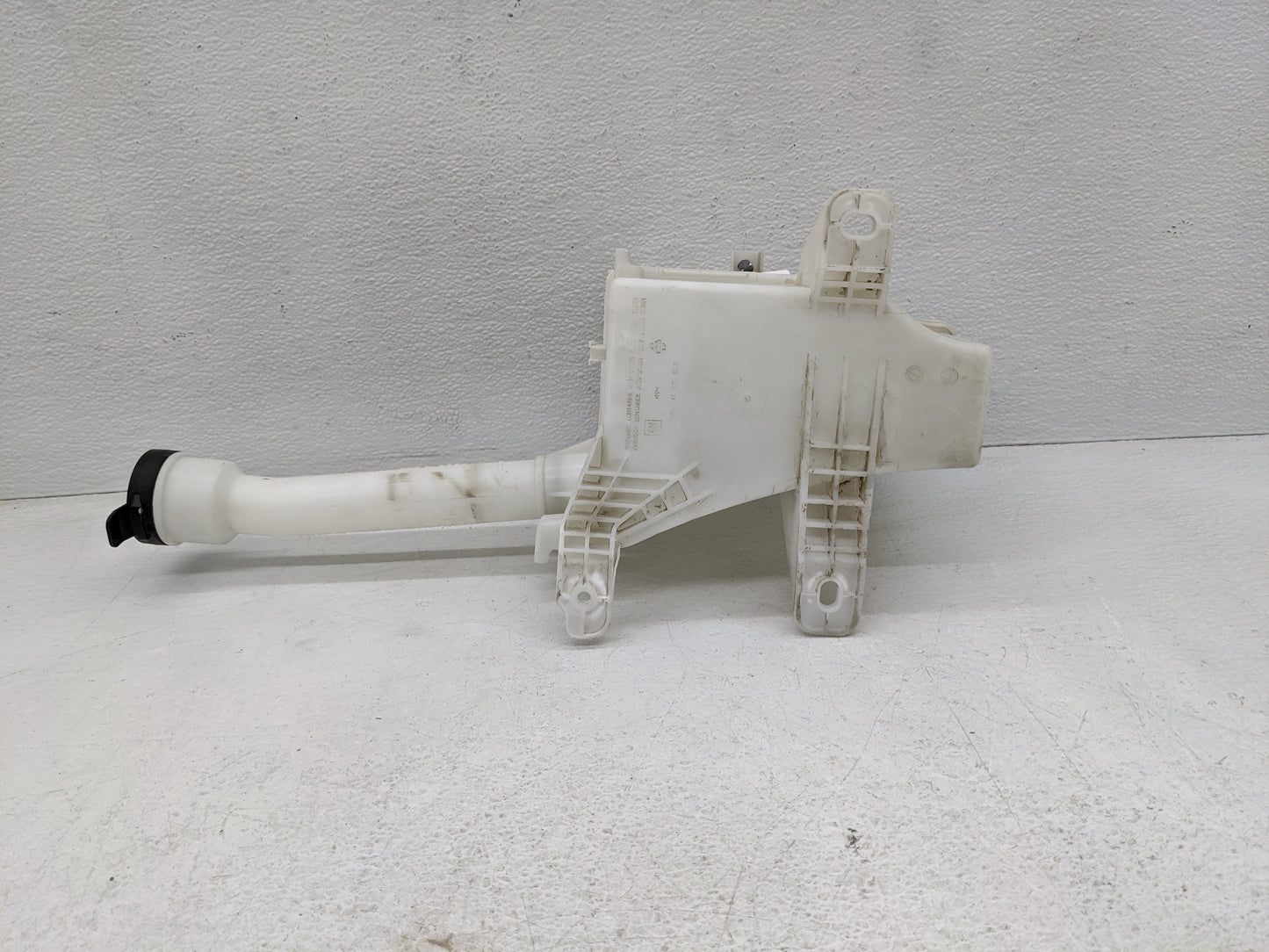 2012-2019 Chevrolet Sonic Windshield Washer Fluid Reservoir Bottle Oem - Oemusedautoparts1.com