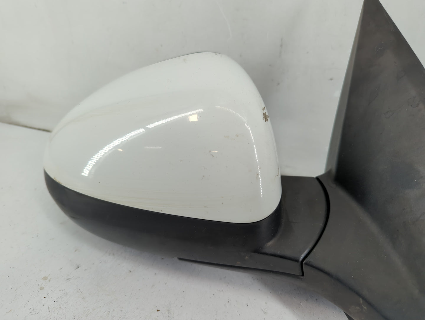 2013-2014 Chevrolet Sonic Passenger Side View Mirror - Right Door Mirror OEM Used - Oemusedautoparts1.com