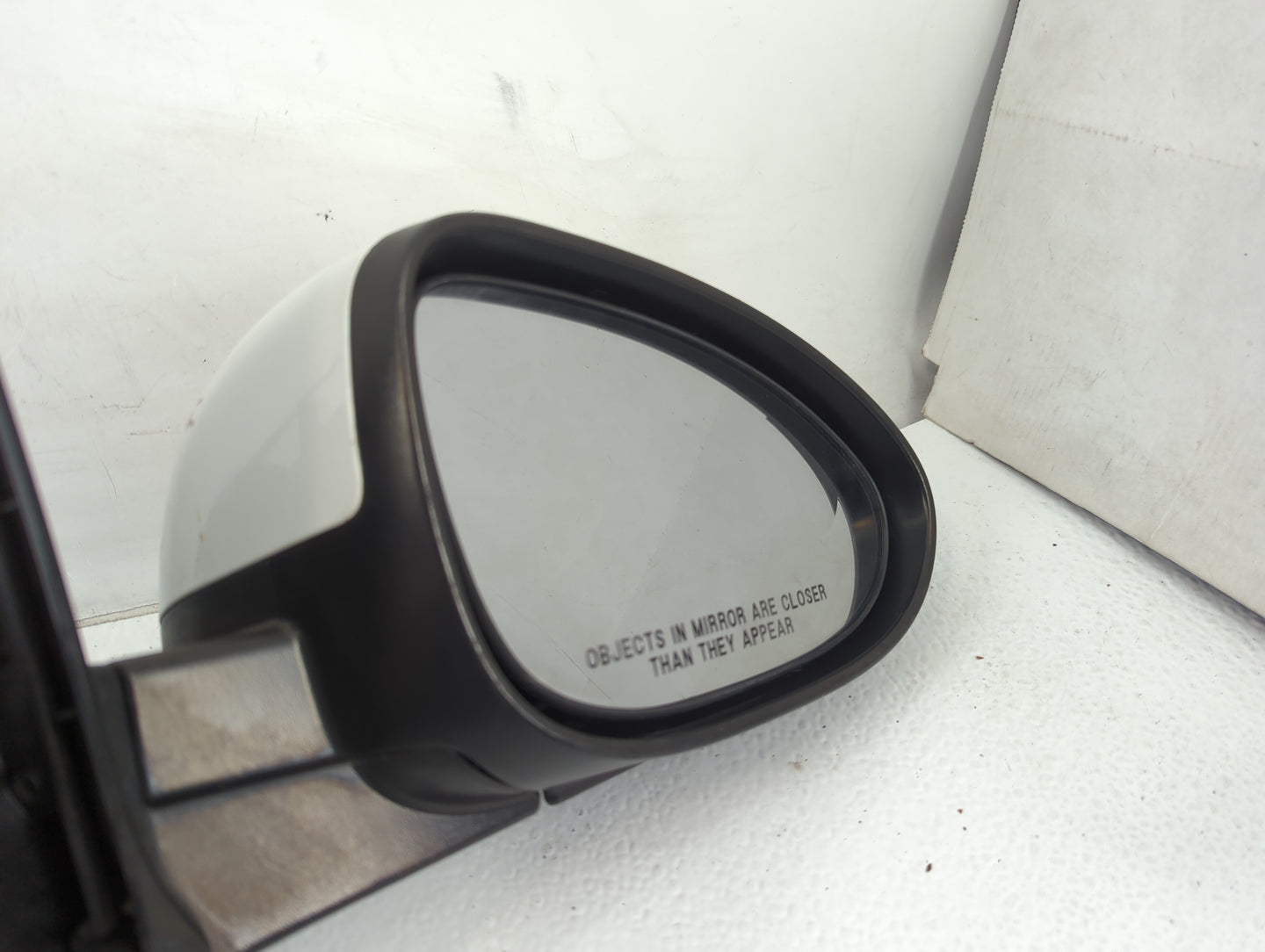2013-2014 Chevrolet Sonic Passenger Side View Mirror - Right Door Mirror OEM Used - Oemusedautoparts1.com