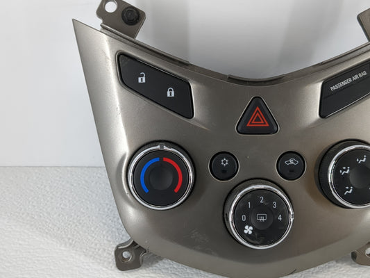 2013 Chevrolet Sonic Climate Control Module Temperature AC/Heater Replacement P/N:95332699 Fits OEM Used Auto Parts