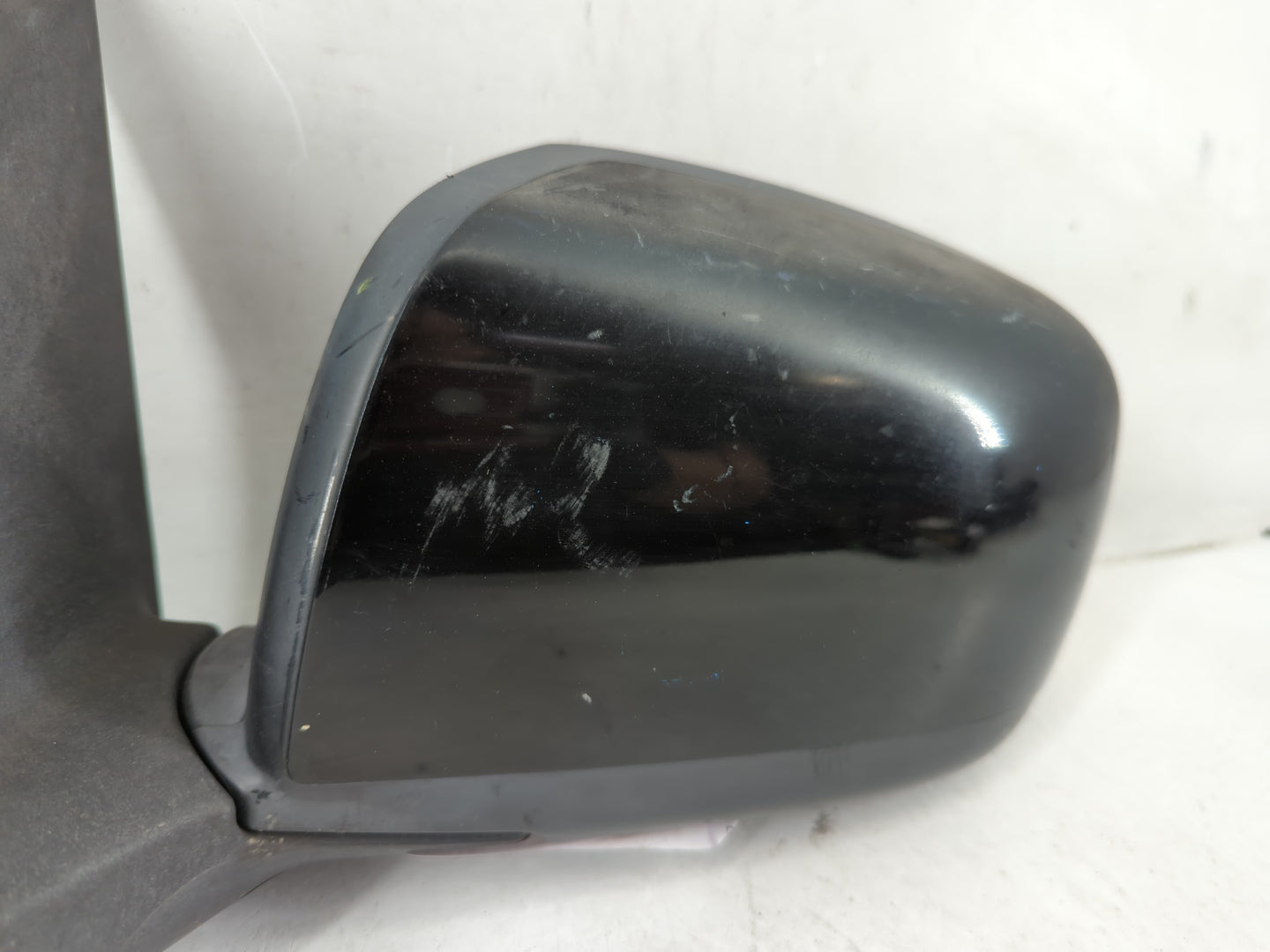 2013-2014 Chevrolet Sonic Driver Side View Mirror - Left Door Mirror OEM Used - Oemusedautoparts1.com