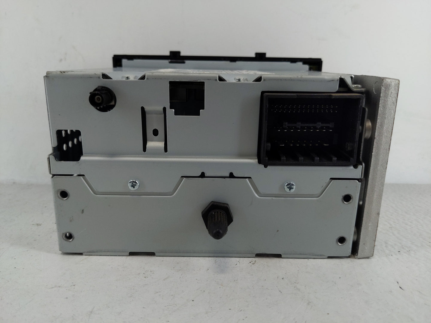 2013 Chevrolet Sonic Radio AM FM Cd Player Receiver Replacement P/N:95315709 Fits OEM Used Auto Parts - Oemusedautoparts1.co