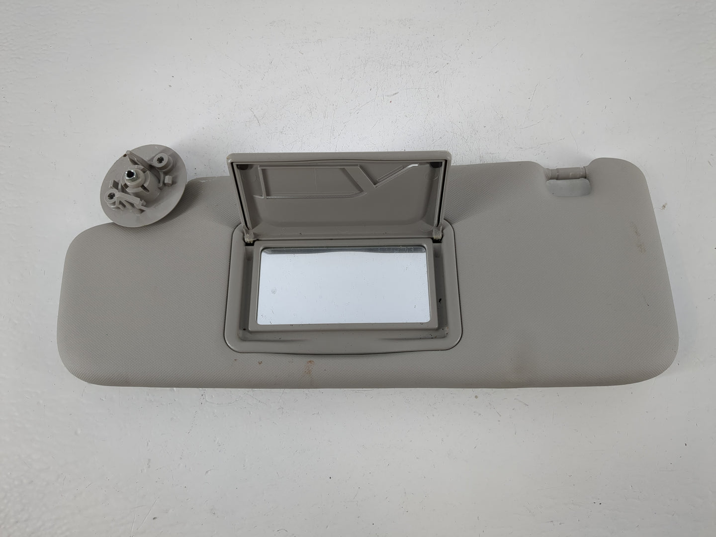 2012-2019 Chevrolet Sonic Sun Visor Shade Replacement Passenger Right Mirror Fits Fits 2012 2013 2014 2015 2016 2017 2018 20