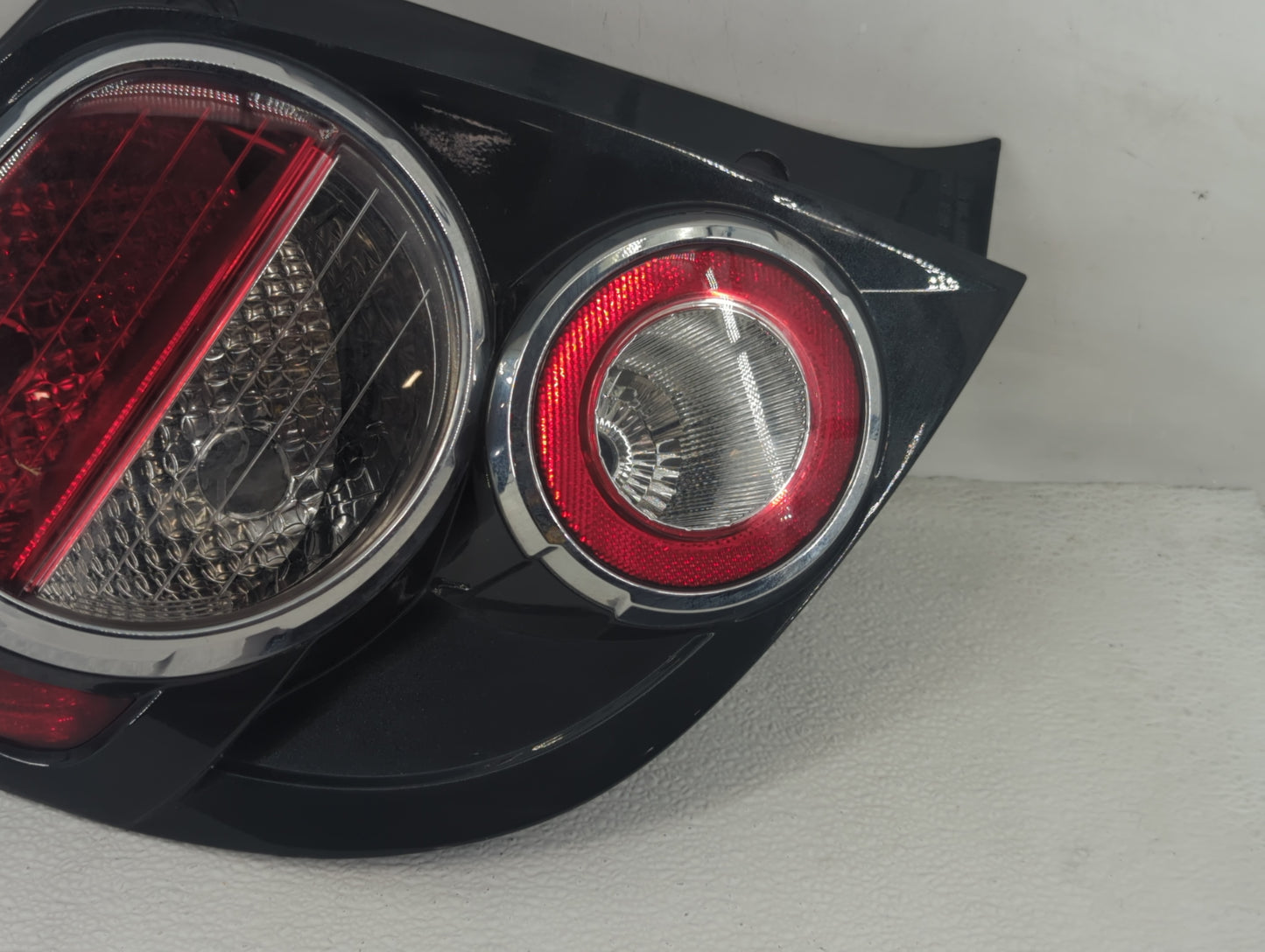 2012-2016 Chevrolet Sonic Tail Light Assembly Driver Left OEM P/N:42407868 Fits Fits 2012 2013 2014 2015 2016 OEM Used Auto 