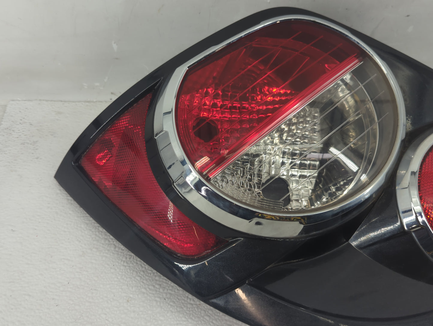 2012-2016 Chevrolet Sonic Tail Light Assembly Driver Left OEM P/N:42407868 Fits Fits 2012 2013 2014 2015 2016 OEM Used Auto 
