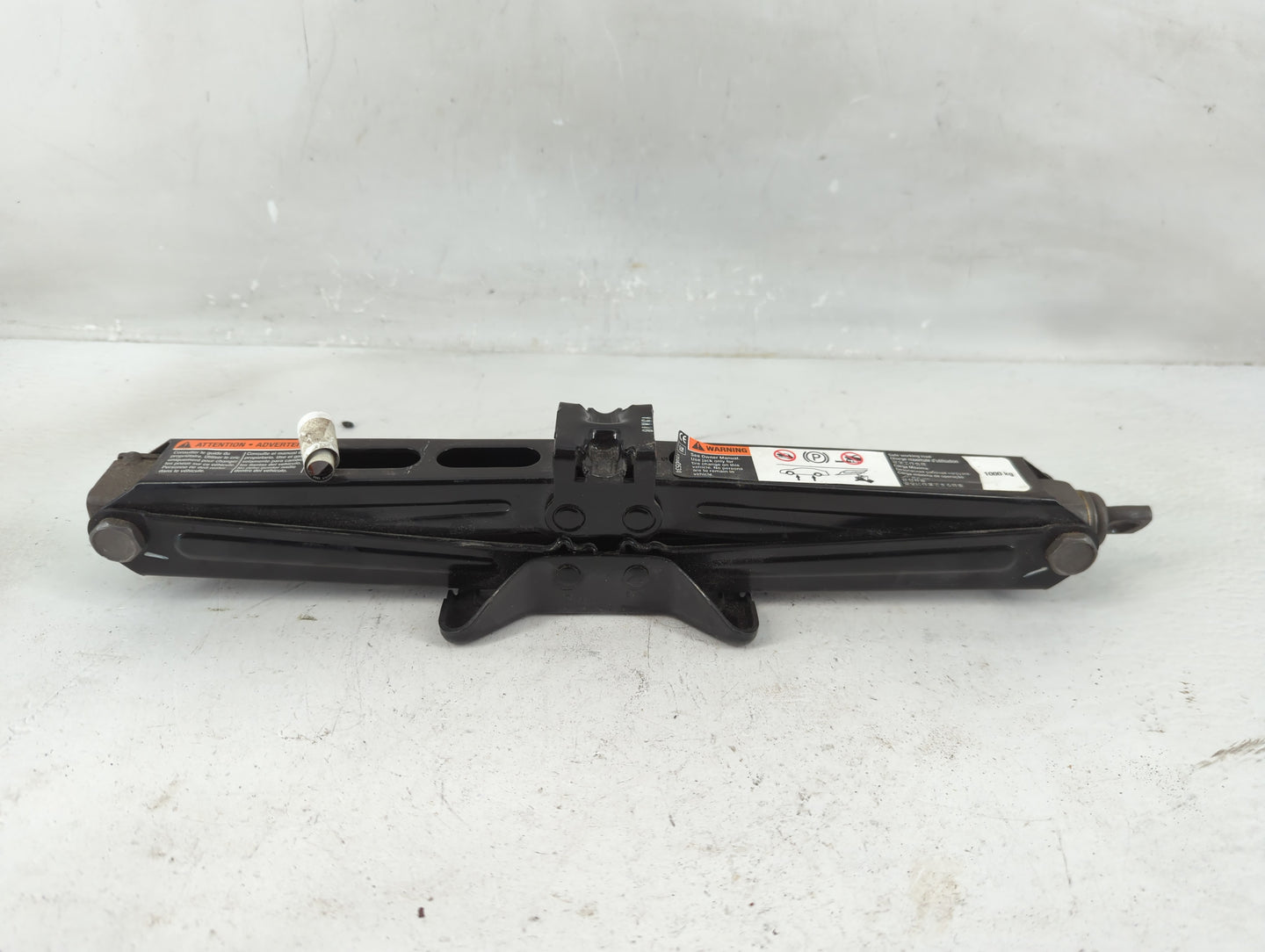 2013 Chevrolet Sonic Spare Scissor Car Jack - Oemusedautoparts1.com