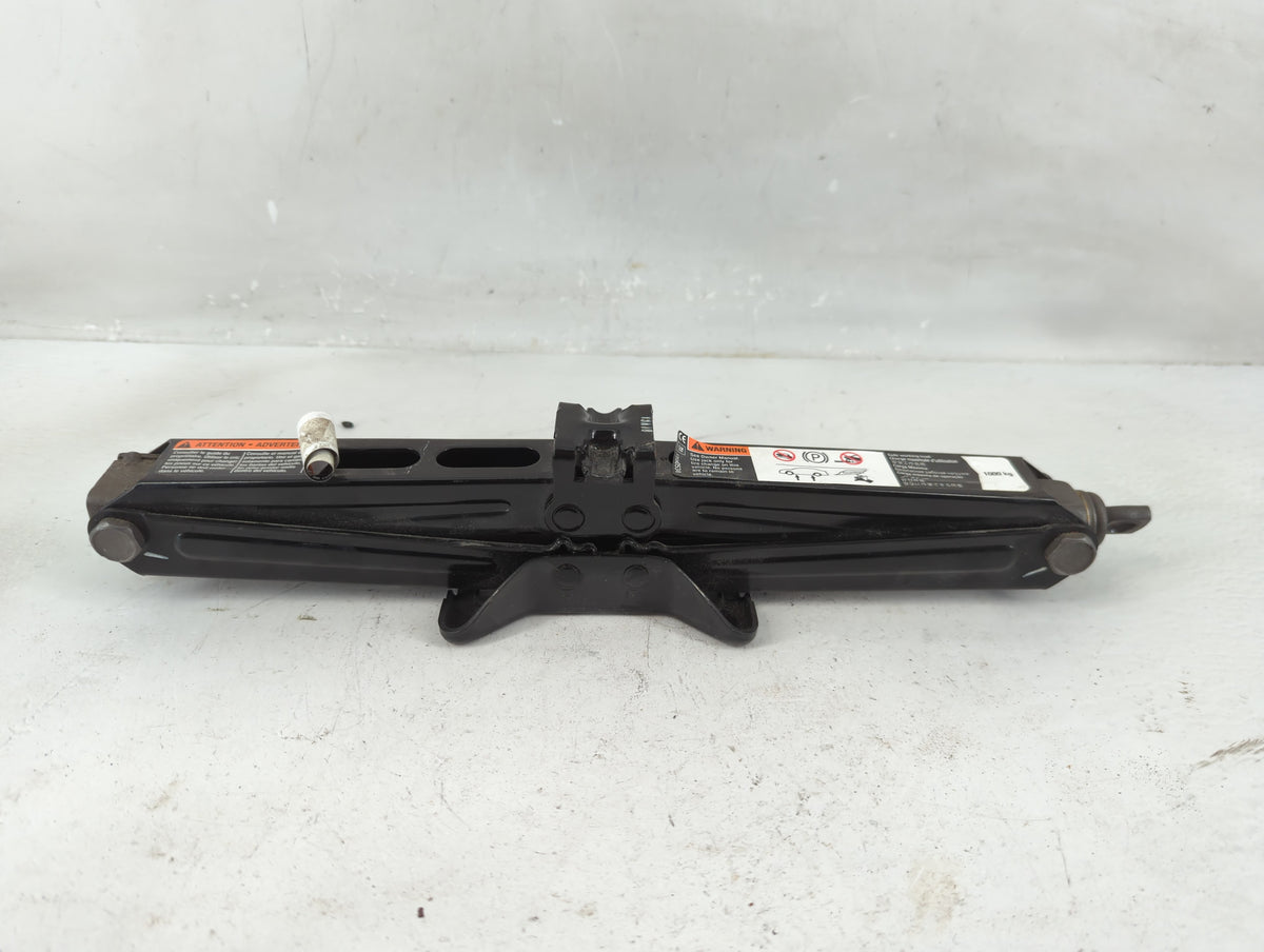 2013 Chevrolet Sonic Spare Scissor Car Jack 1241669 - Oemusedautoparts1.com