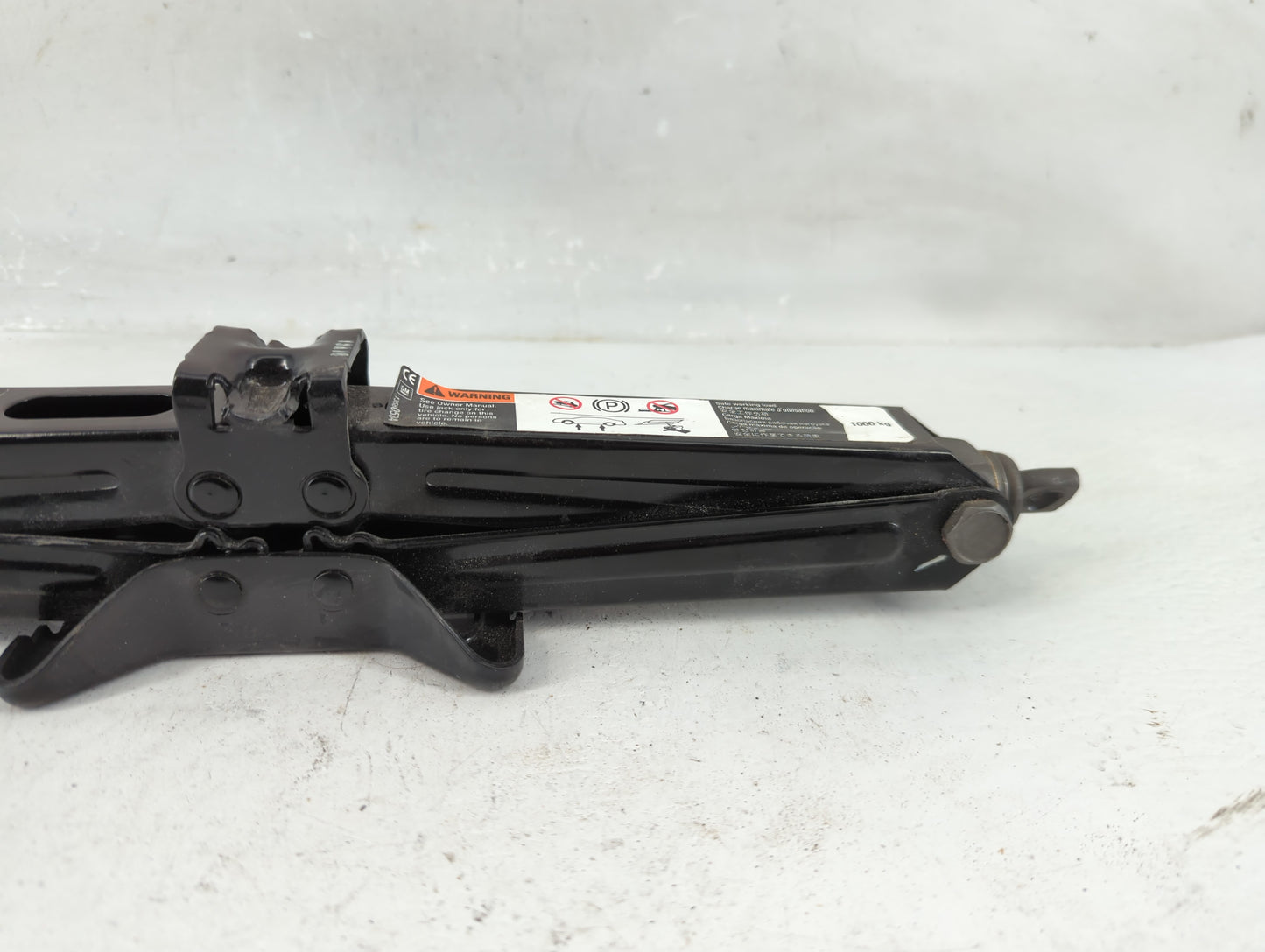 2013 Chevrolet Sonic Spare Scissor Car Jack - Oemusedautoparts1.com