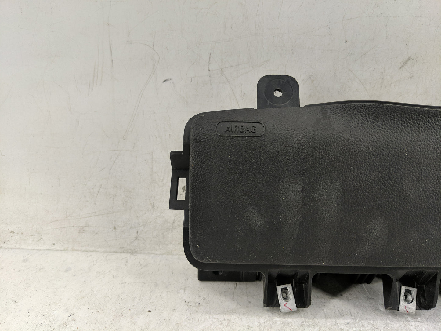 2012-2019 Chevrolet Sonic Air Bag Driver Left Knee Oem - Oemusedautoparts1.com
