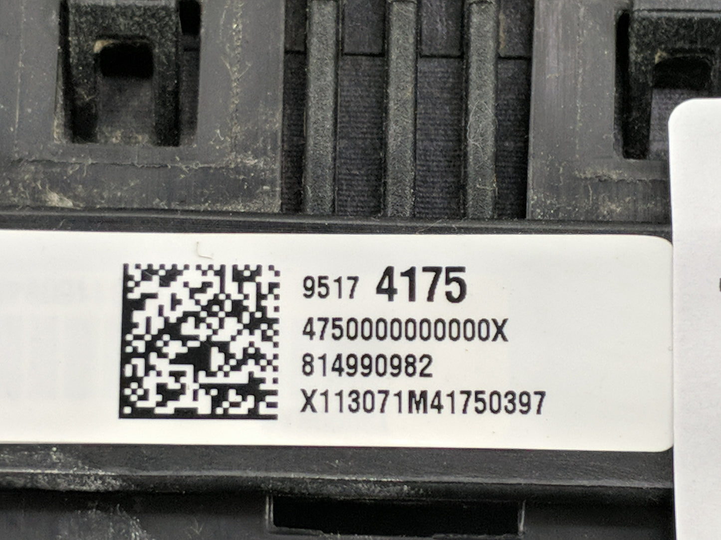 2012-2019 Chevrolet Sonic Air Bag Driver Left Knee Oem - Oemusedautoparts1.com