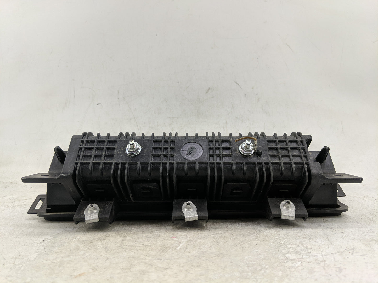 2012-2019 Chevrolet Sonic Air Bag Driver Left Knee Oem - Oemusedautoparts1.com