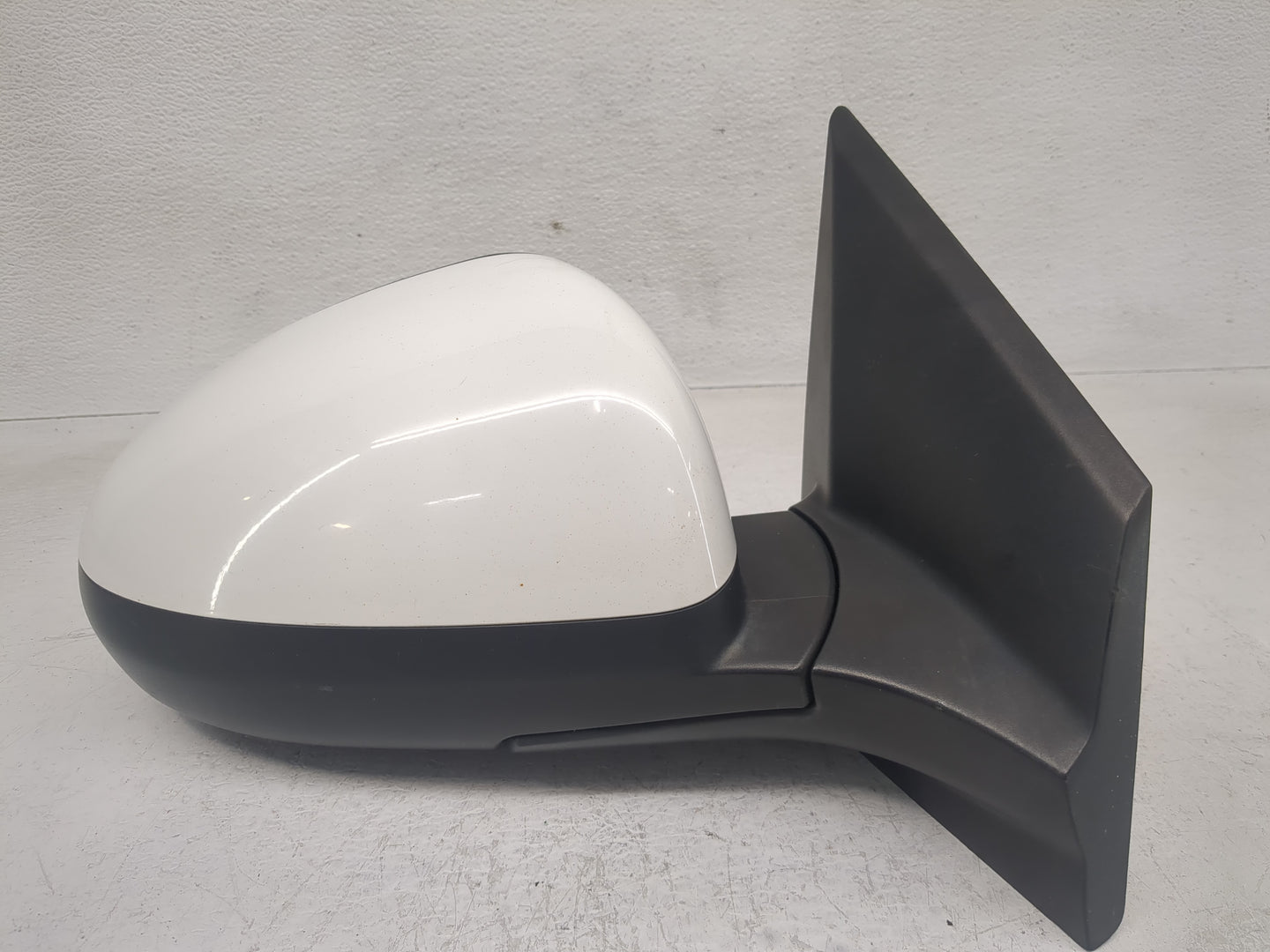 2013-2014 Chevrolet Sonic Side Mirror Replacement Passenger Right View Door Mirror Fits Fits 2013 2014 OEM Used Auto Parts -