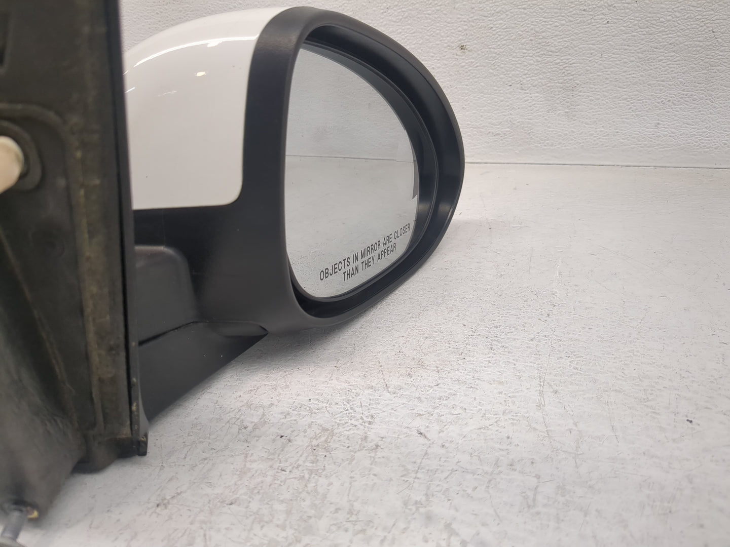 2013-2014 Chevrolet Sonic Side Mirror Replacement Passenger Right View Door Mirror Fits Fits 2013 2014 OEM Used Auto Parts -