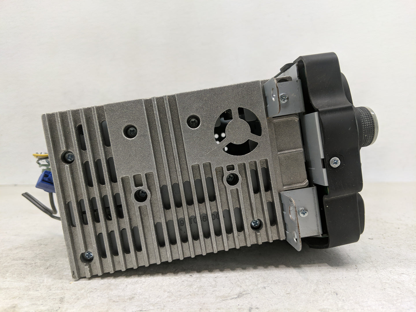 2013 Chevrolet Sonic Radio AM FM Cd Player Receiver Replacement P/N:95242290 95315709 Fits OEM Used Auto Parts - Oemusedauto