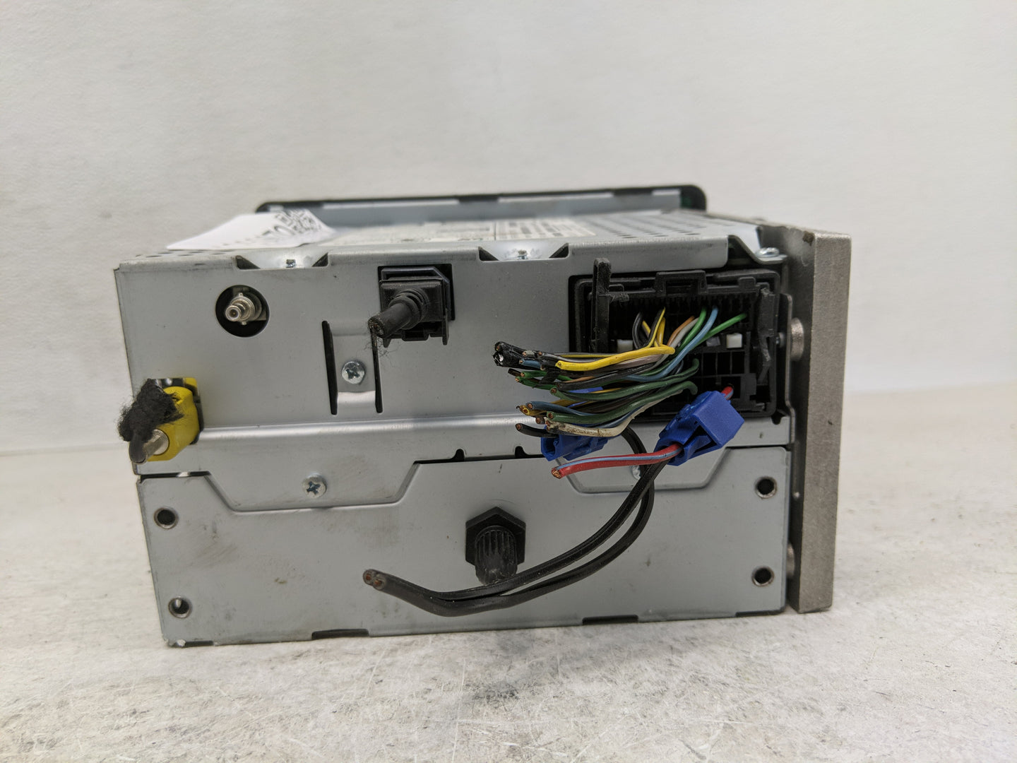 2013 Chevrolet Sonic Radio AM FM Cd Player Receiver Replacement P/N:95242290 95315709 Fits OEM Used Auto Parts - Oemusedauto