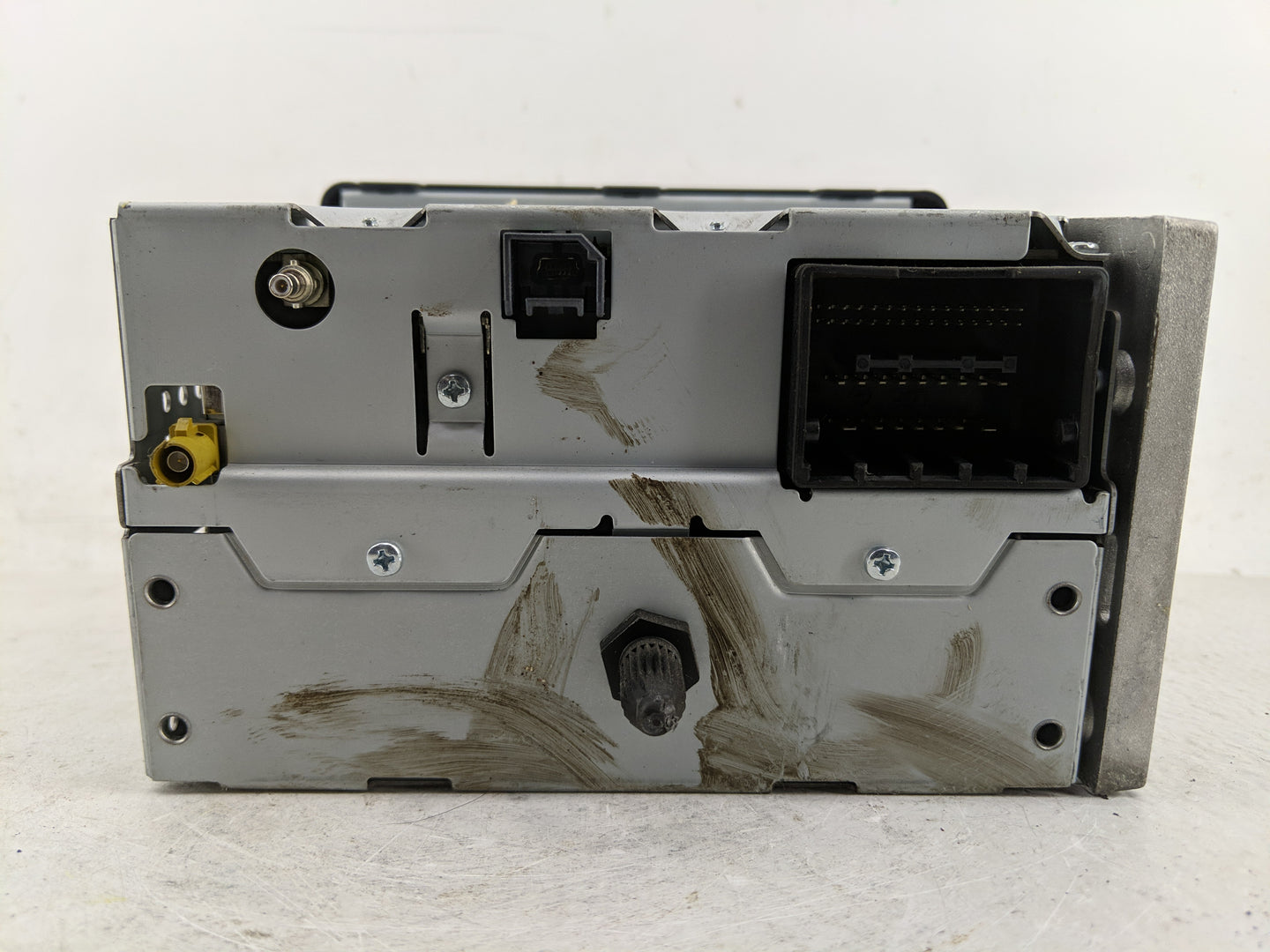 2013 Chevrolet Sonic Radio AM FM Cd Player Receiver Replacement P/N:95242290 Fits OEM Used Auto Parts - Oemusedautoparts1.co