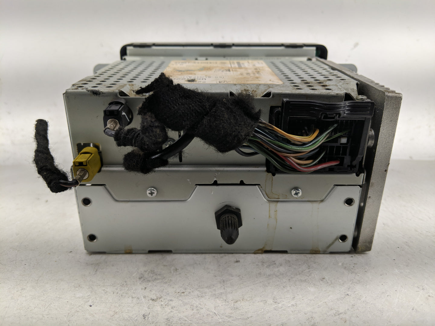 2013 Chevrolet Sonic Radio AM FM Cd Player Receiver Replacement P/N:95242290 Fits OEM Used Auto Parts - Oemusedautoparts1.co