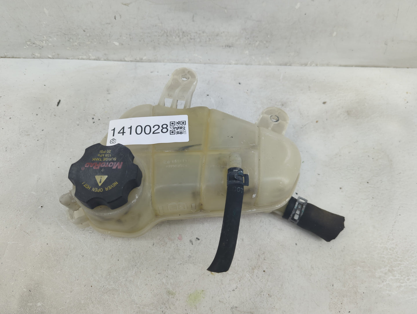 2012 Chevrolet Sonic Radiator Coolant Overflow Expansion Tank Bottle 1410028 - Oemusedautoparts1.com