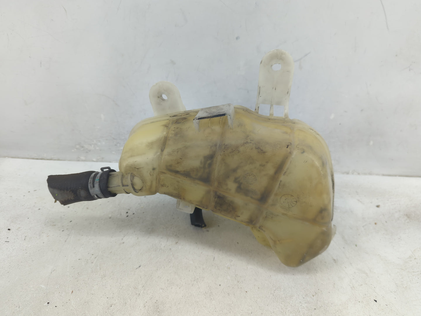 2012 Chevrolet Sonic Radiator Coolant Overflow Expansion Tank Bottle 1410028 - Oemusedautoparts1.com