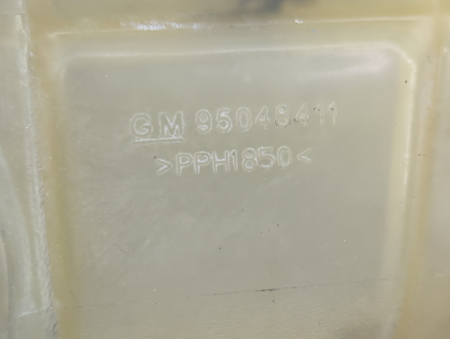2012 Chevrolet Sonic Radiator Coolant Overflow Expansion Tank Bottle 1410028 - Oemusedautoparts1.com
