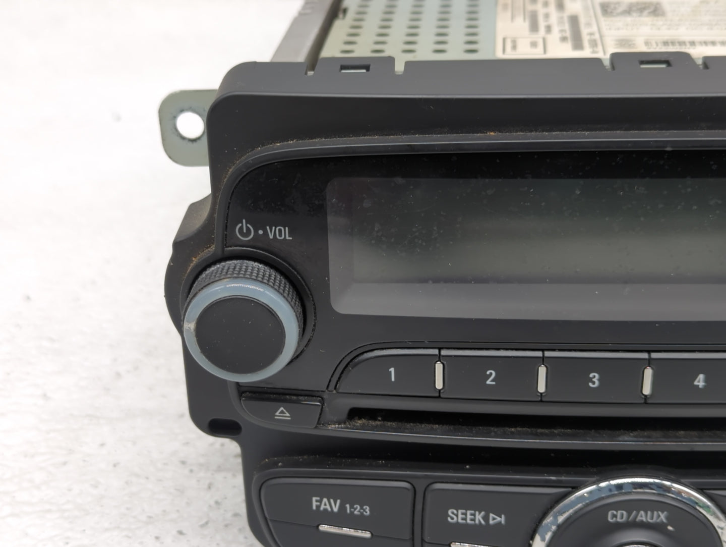 2013 Chevrolet Sonic Radio AM FM Cd Player Receiver Replacement P/N:95315734 Fits OEM Used Auto Parts - Oemusedautoparts1.co