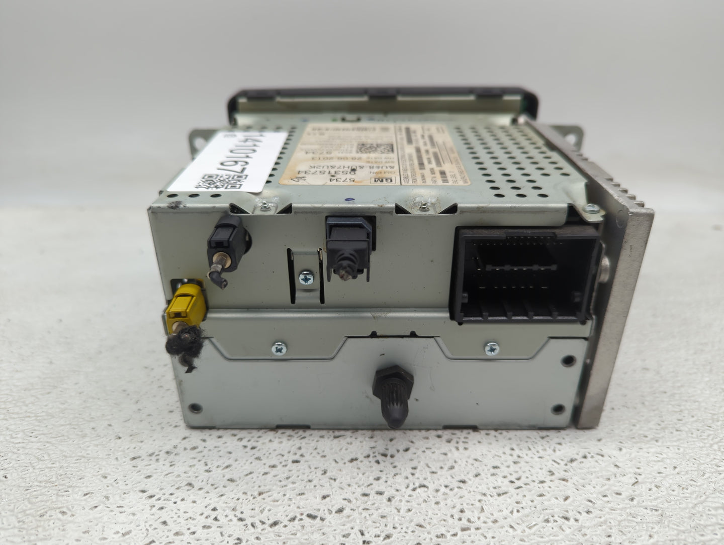 2013 Chevrolet Sonic Radio AM FM Cd Player Receiver Replacement P/N:95315734 Fits OEM Used Auto Parts - Oemusedautoparts1.co