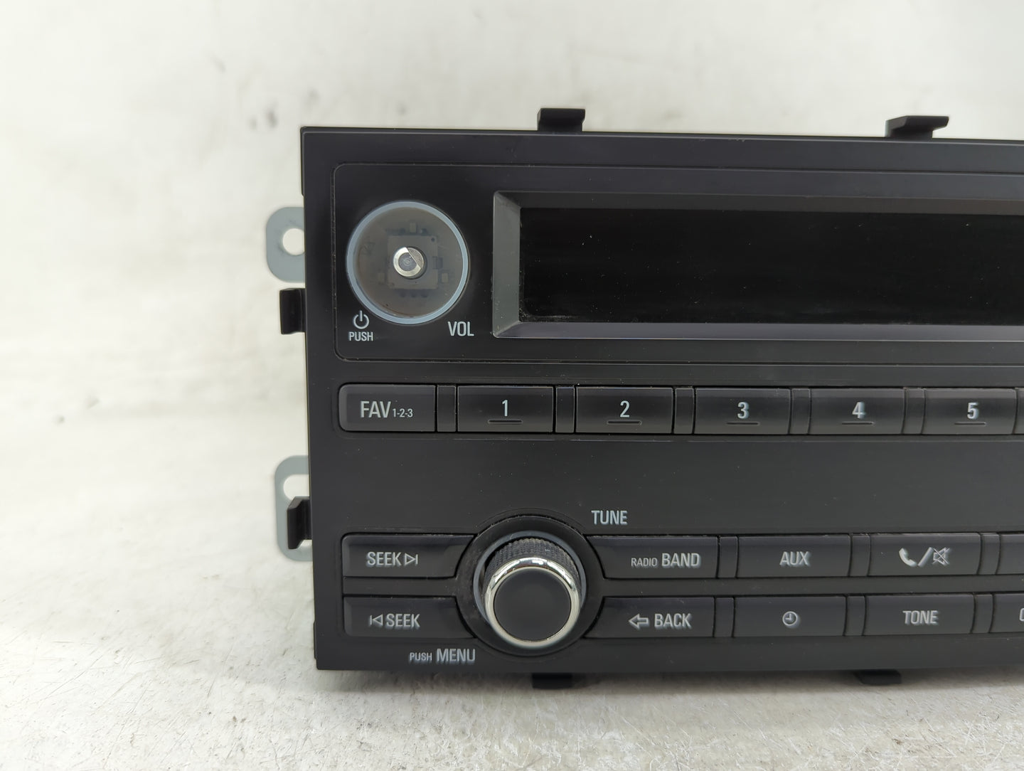 2013 Chevrolet Sonic Radio AM FM Cd Player Receiver Replacement P/N:95315709 Fits OEM Used Auto Parts - Oemusedautoparts1.co