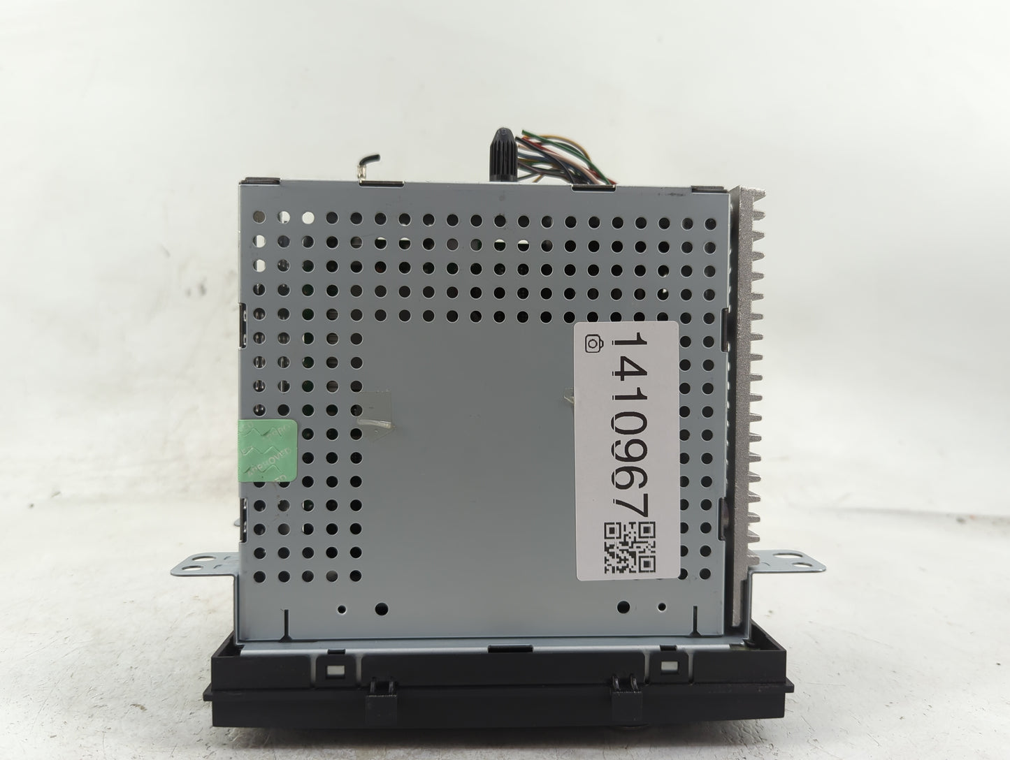 2013 Chevrolet Sonic Radio AM FM Cd Player Receiver Replacement P/N:95315709 Fits OEM Used Auto Parts - Oemusedautoparts1.co