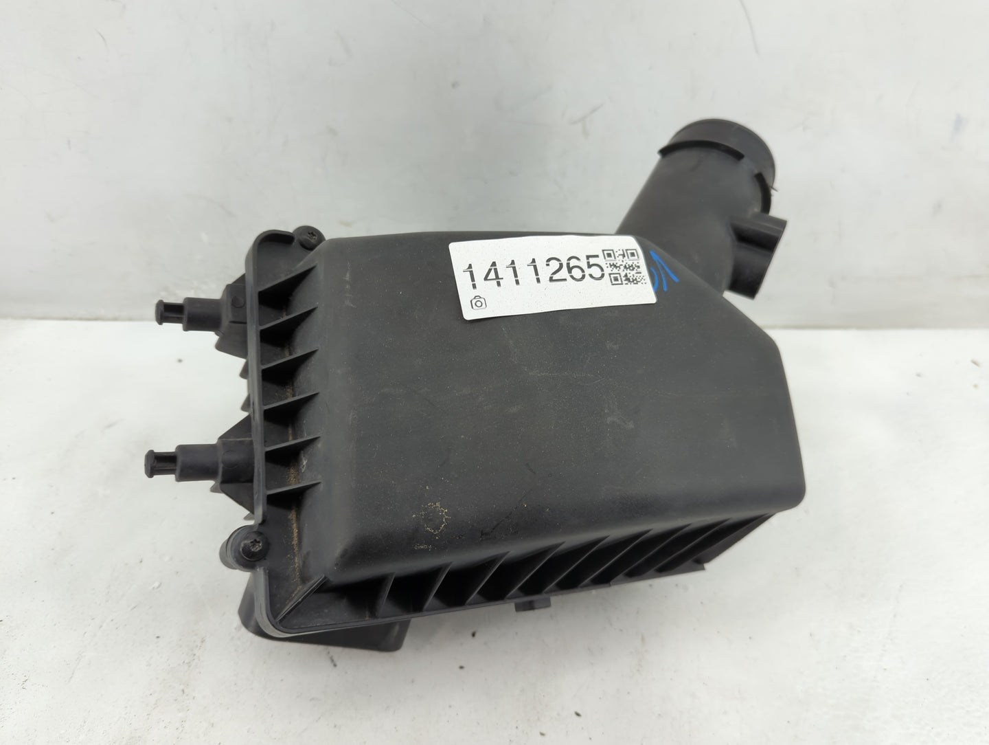 2012-2018 Chevrolet Sonic Air Cleaner Intake-duct Hose Tube - Oemusedautoparts1.com