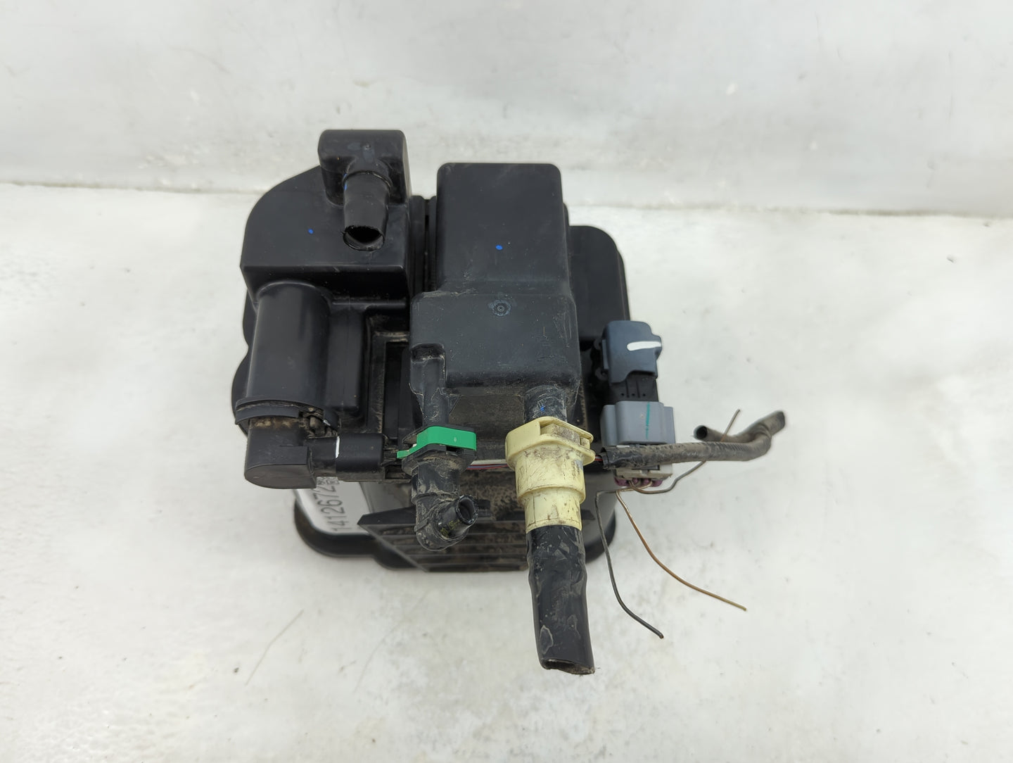 2013 Chevrolet Sonic Fuel Vapor Charcoal Canister 1412672 - Oemusedautoparts1.com