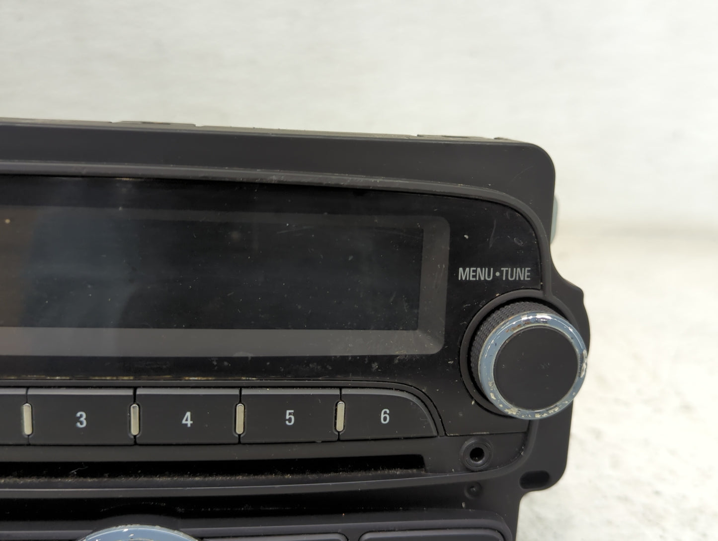 2013 Chevrolet Sonic Radio AM FM Cd Player Receiver Replacement P/N:95242290 AGC-1056AT Fits OEM Used Auto Parts - Oemusedau