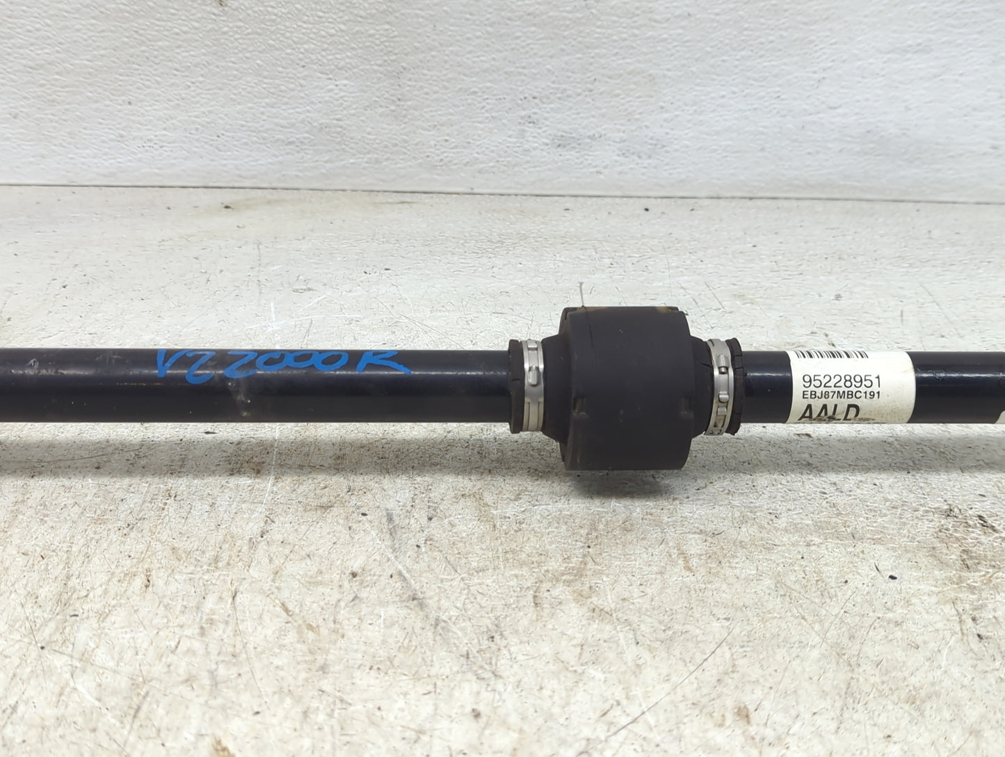 2012-2018 Chevrolet Sonic Axle Shaft Front Passenger Cv C/v - Oemusedautoparts1.com