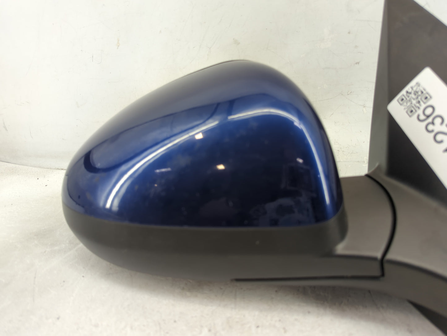 2013-2014 Chevrolet Sonic Passenger Side View Mirror - Right Door Mirror OEM Used - Oemusedautoparts1.com