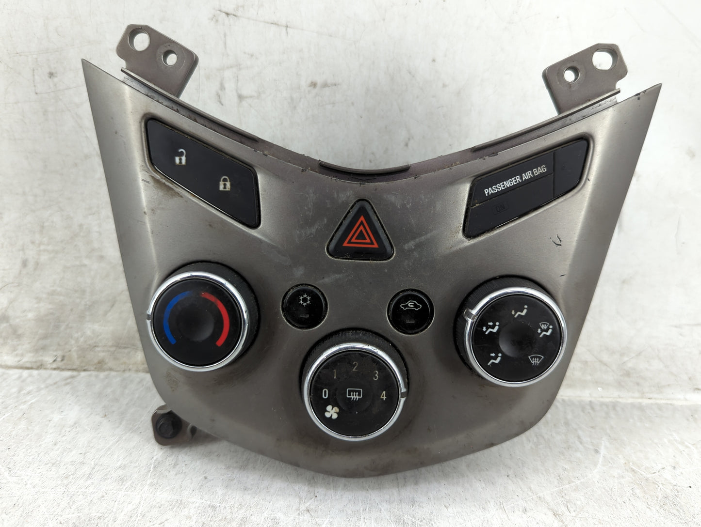 2013-2014 Chevrolet Sonic Climate Control Module Temperature AC/Heater Replacement P/N:95282239 20T382239K12 Fits Fits 2013 