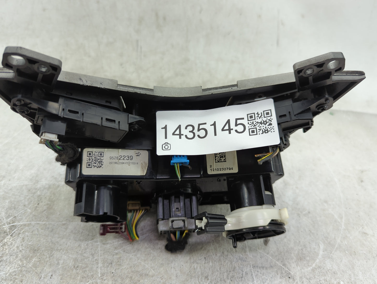 2013-2014 Chevrolet Sonic Climate Control Module Temperature AC/Heater Replacement P/N:95282239 20T382239K12 Fits Fits 2013 