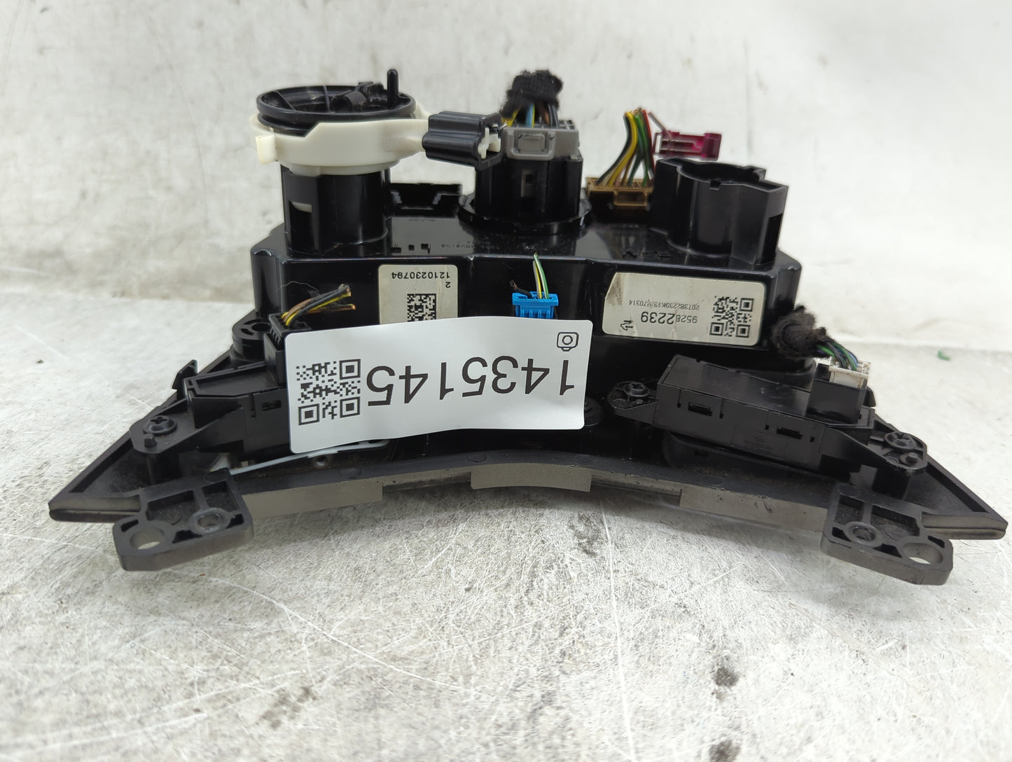 2013-2014 Chevrolet Sonic Climate Control Module Temperature AC/Heater Replacement P/N:95282239 20T382239K12 Fits Fits 2013 