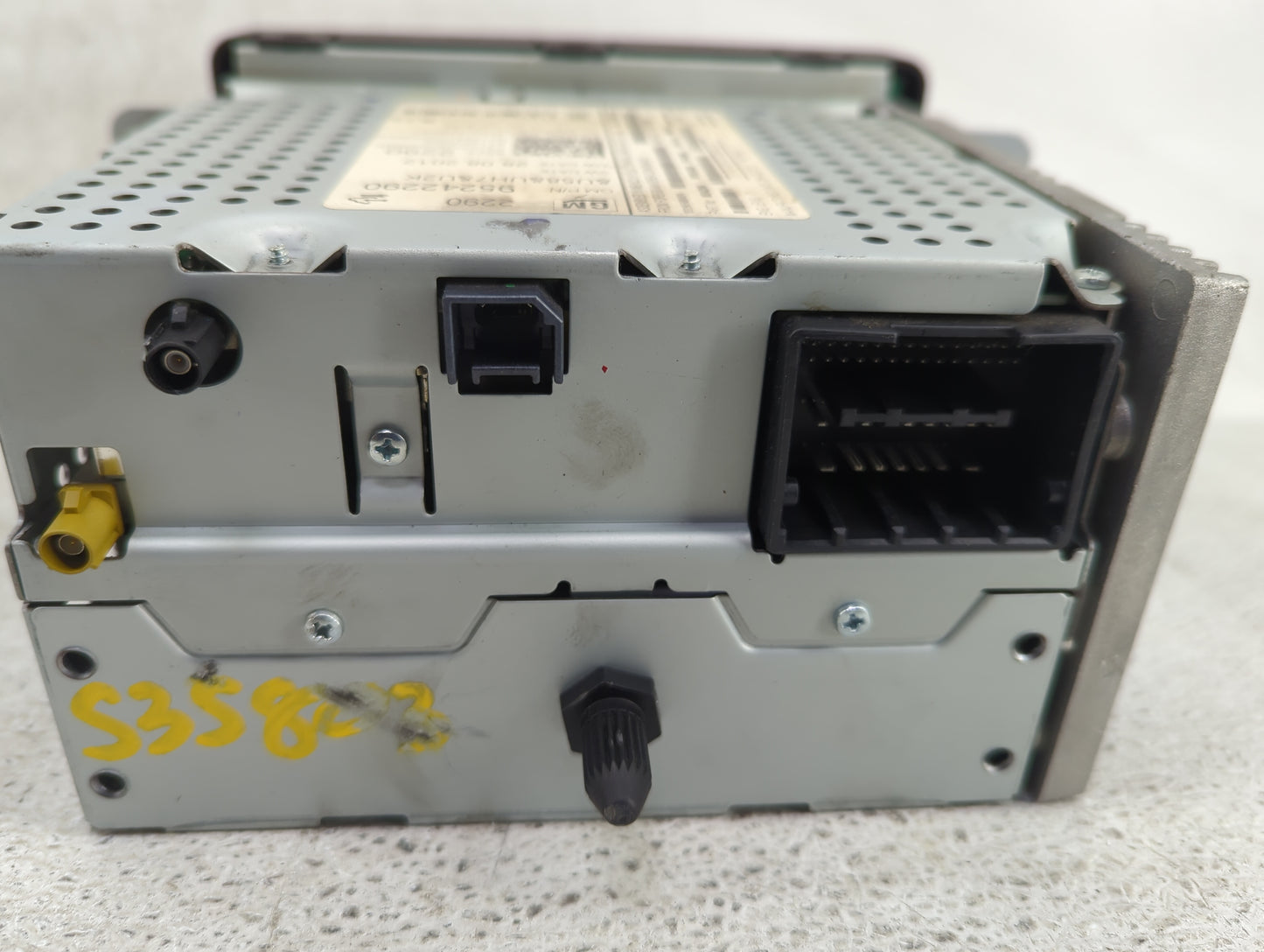 2013 Chevrolet Sonic Radio AM FM Cd Player Receiver Replacement P/N:95242290 20902290, AGC-1056AT Fits OEM Used Auto Parts -